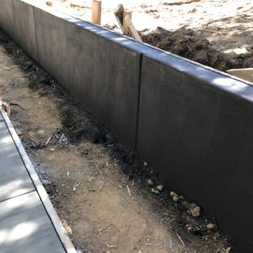 CONCRETE RETAINING WALL